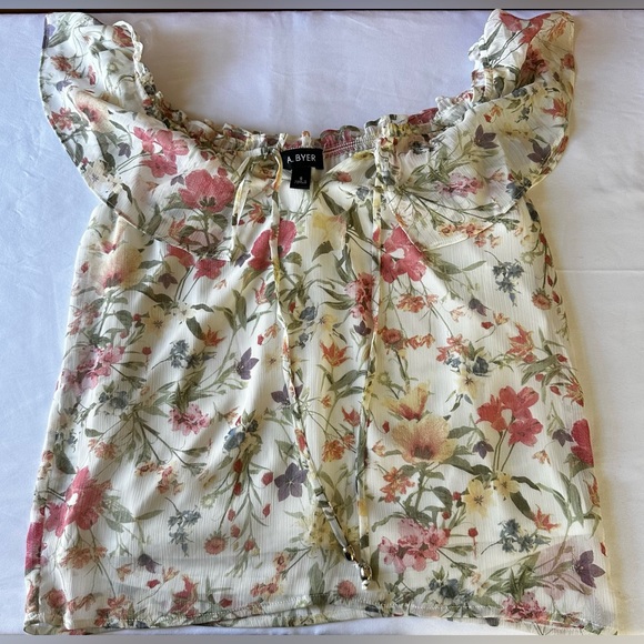 A. Byer Floral Off Shoulder Ruffle Blouse Size S - Picture 1 of 3